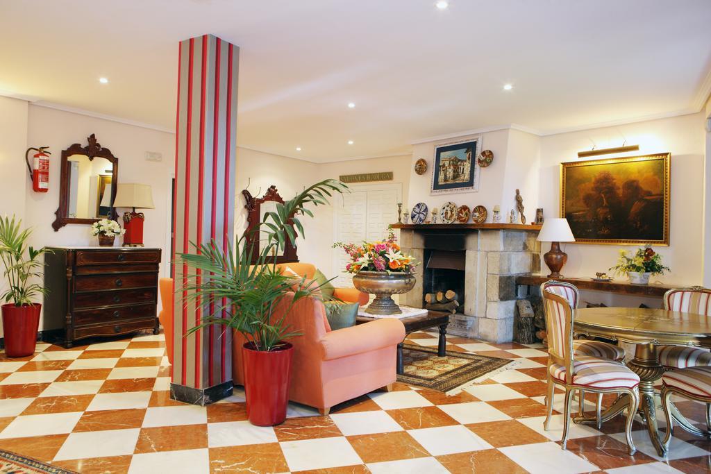 Hotel Restaurante Risco لاريدو المظهر الخارجي الصورة